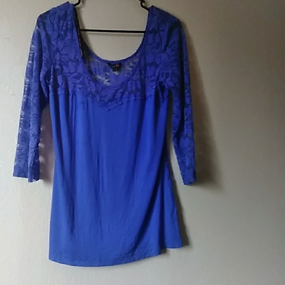 BLUE Guess top